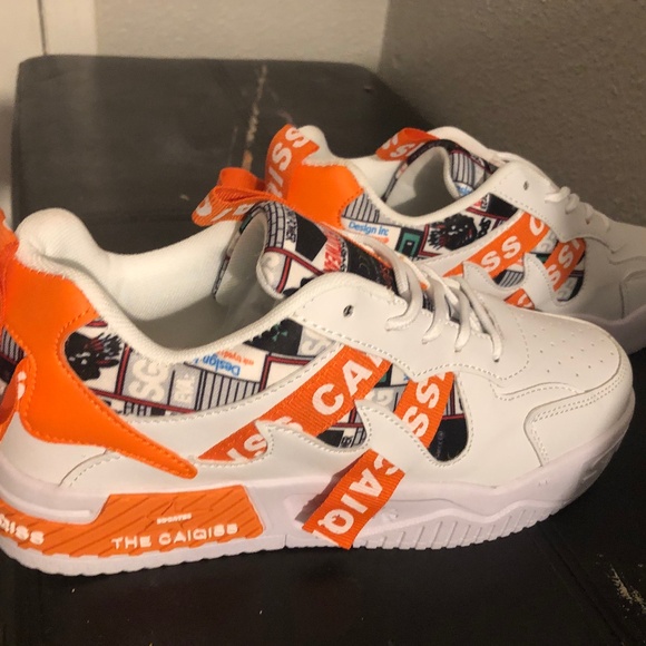 Shoes - Picture 1 of 2
